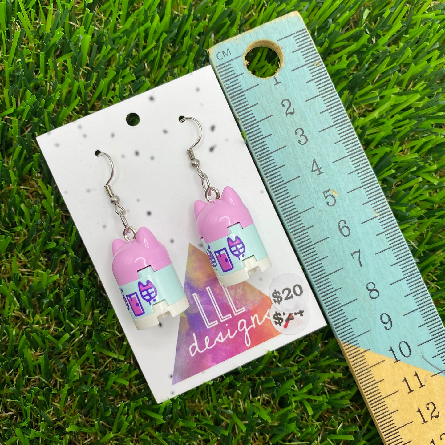 Kitty Doll House Brick Style Hook Earrings!