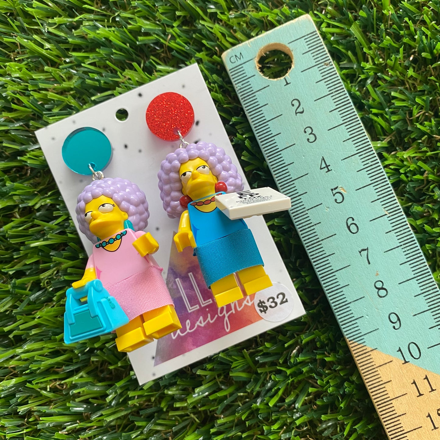 Cartoon Sister Duo Brick Character Dangle Earrings - Featuring Mirror Blue and Glitter Red Top and Accessories!