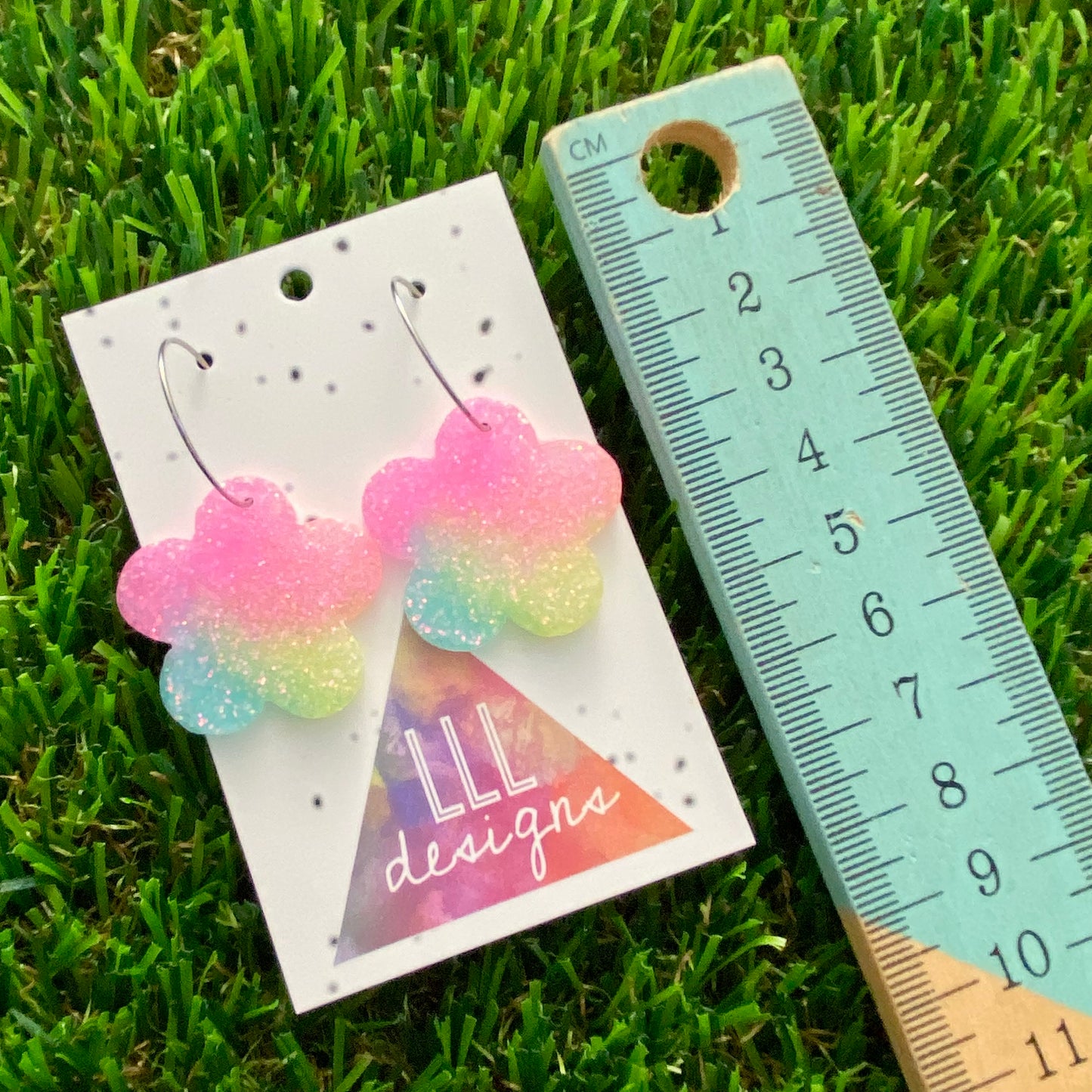 ON SALE!!!!!! Resin Earrings - Pastel Solid Daisy Featuring a Silver Hoop! (2)