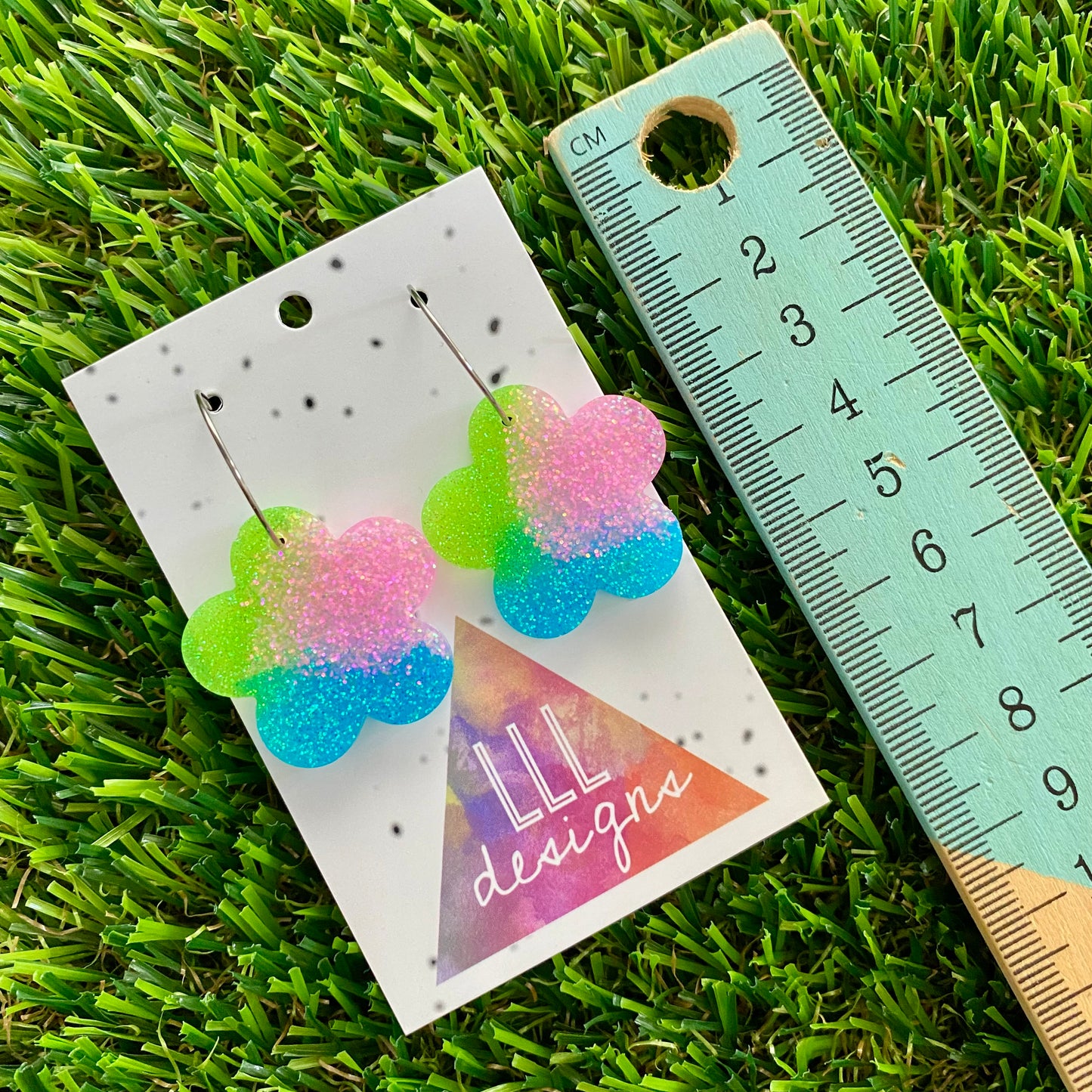 ON SALE!!! Resin Earrings - Vibrant Solid Daisy Featuring a Silver Hoop! (3)