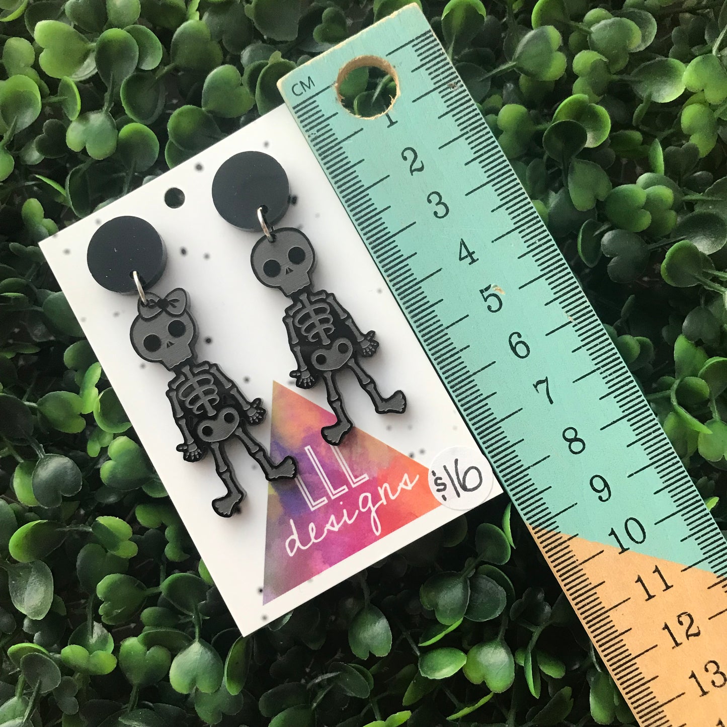 Skeleton Duo Dangles - Trick or Treat?