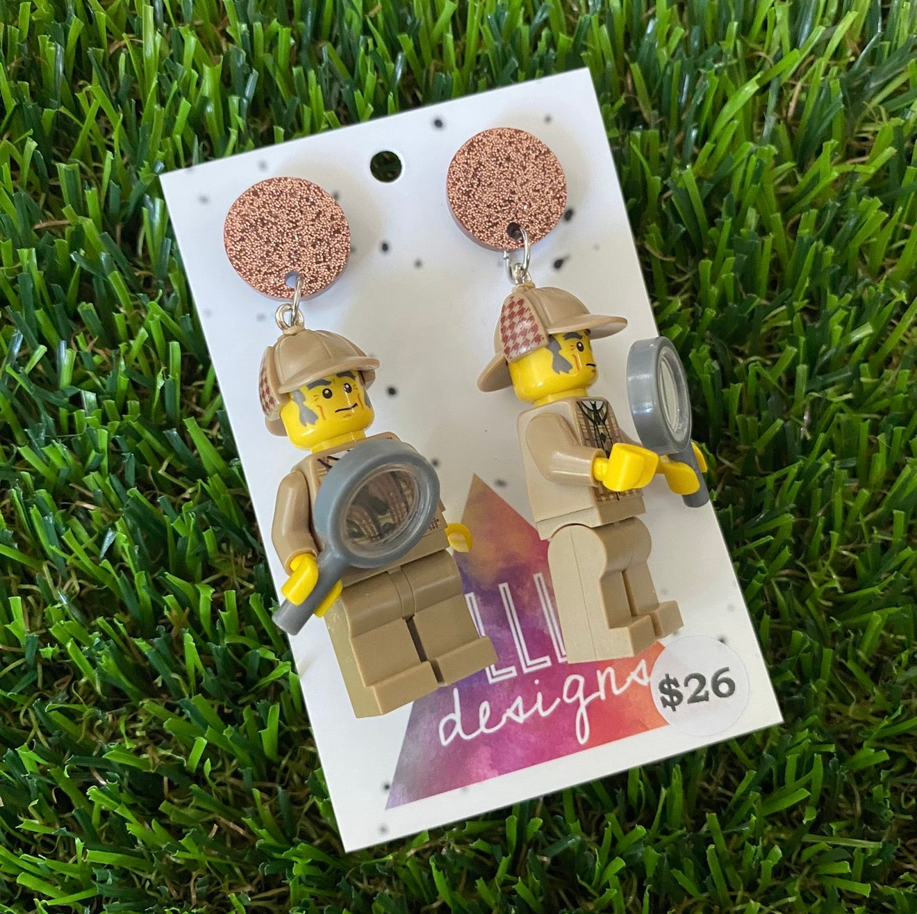 Detective Brick Character With Magnifying Glass - Featuring Brown Acrylic Glitter Tops!