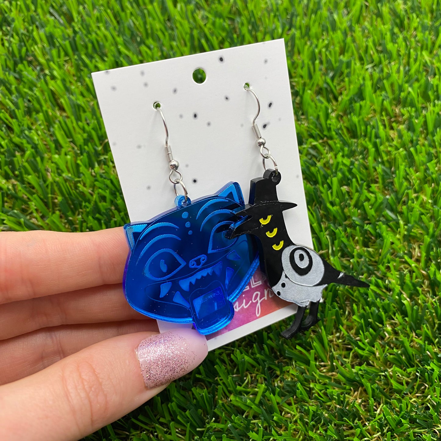Medium KPOP Tiger and Bird Acrylic Earrings - Featuring Hook Tops!