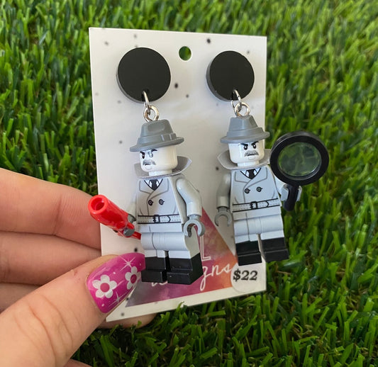 Black and White Detective Brick Character With Magnifying Glass and Red Herring - Featuring Black Acrylic Tops!