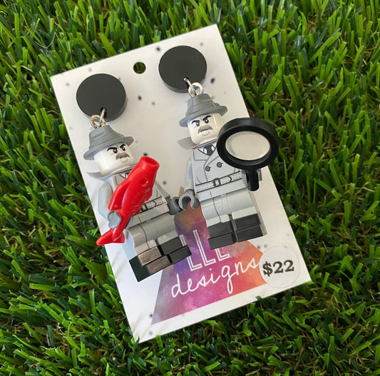 Black and White Detective Brick Character With Magnifying Glass and Red Herring - Featuring Black Acrylic Tops!