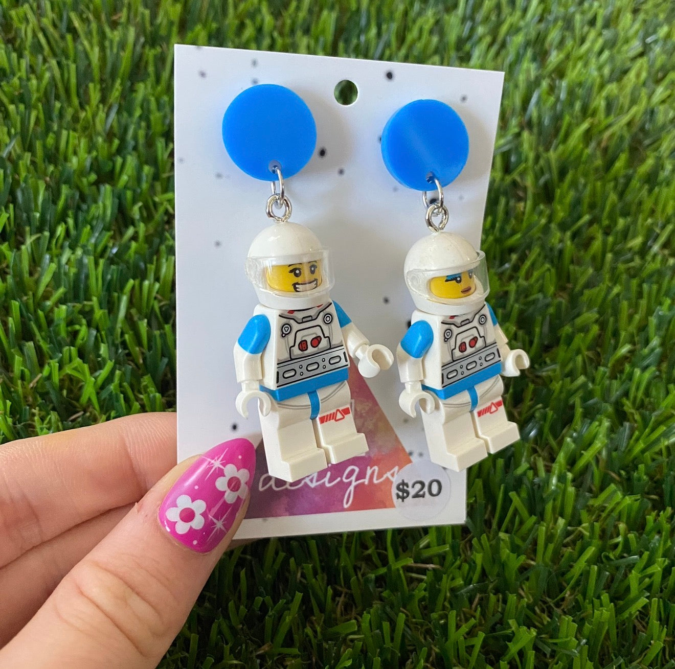 Astronaut Brick Character In Blue Space Suit - Featuring Blue Acrylic Tops!