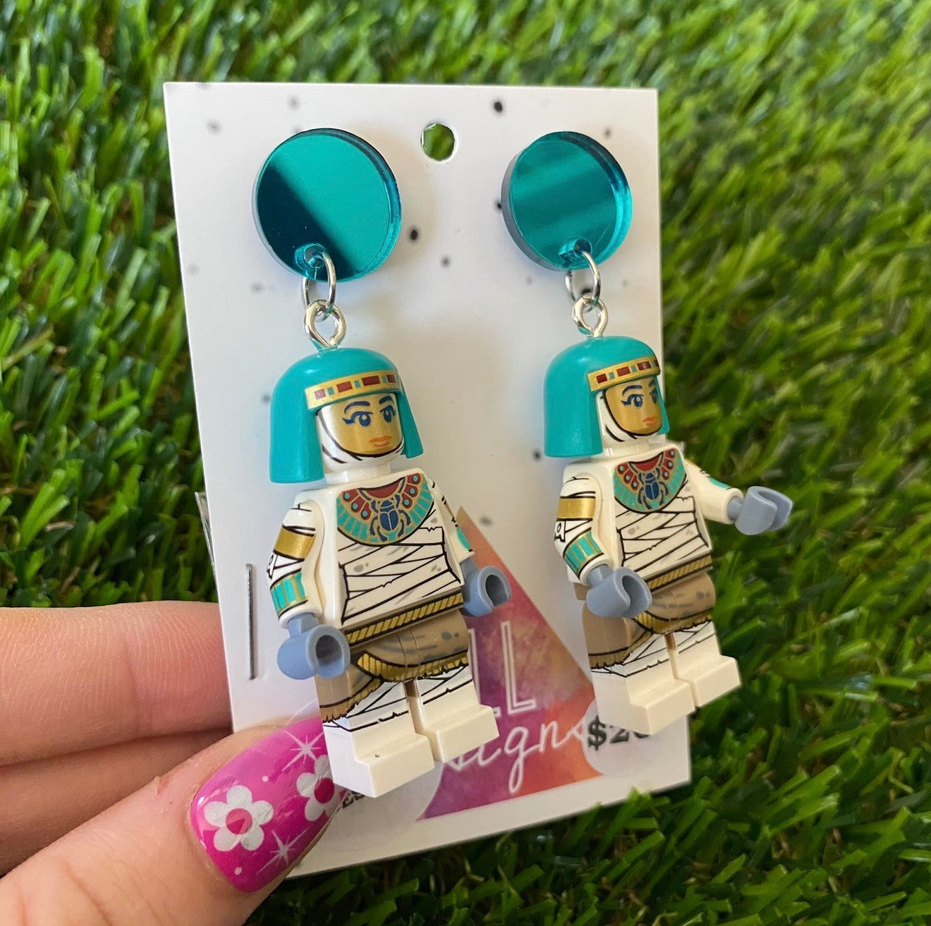 Egyptian Pharaoh Woman Brick Character With Scorpion - Featuring Mirror Teal Tops!