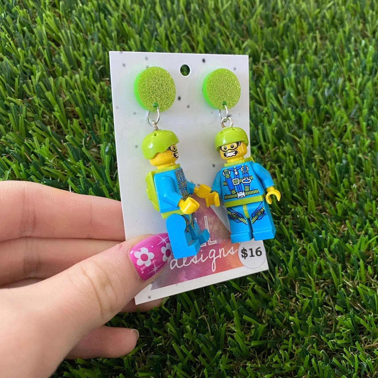 Skydiver Brick Character - Featuring Green Glitter Acrylic Tops!