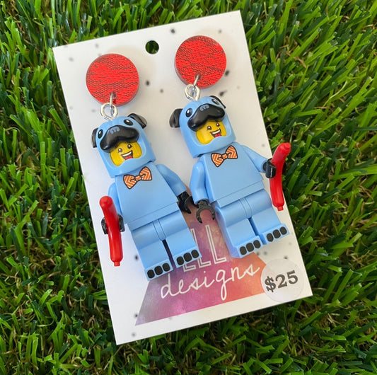 Blue Pug Dog Brick Character With Sausage - Featuring Red Mirror Tops!