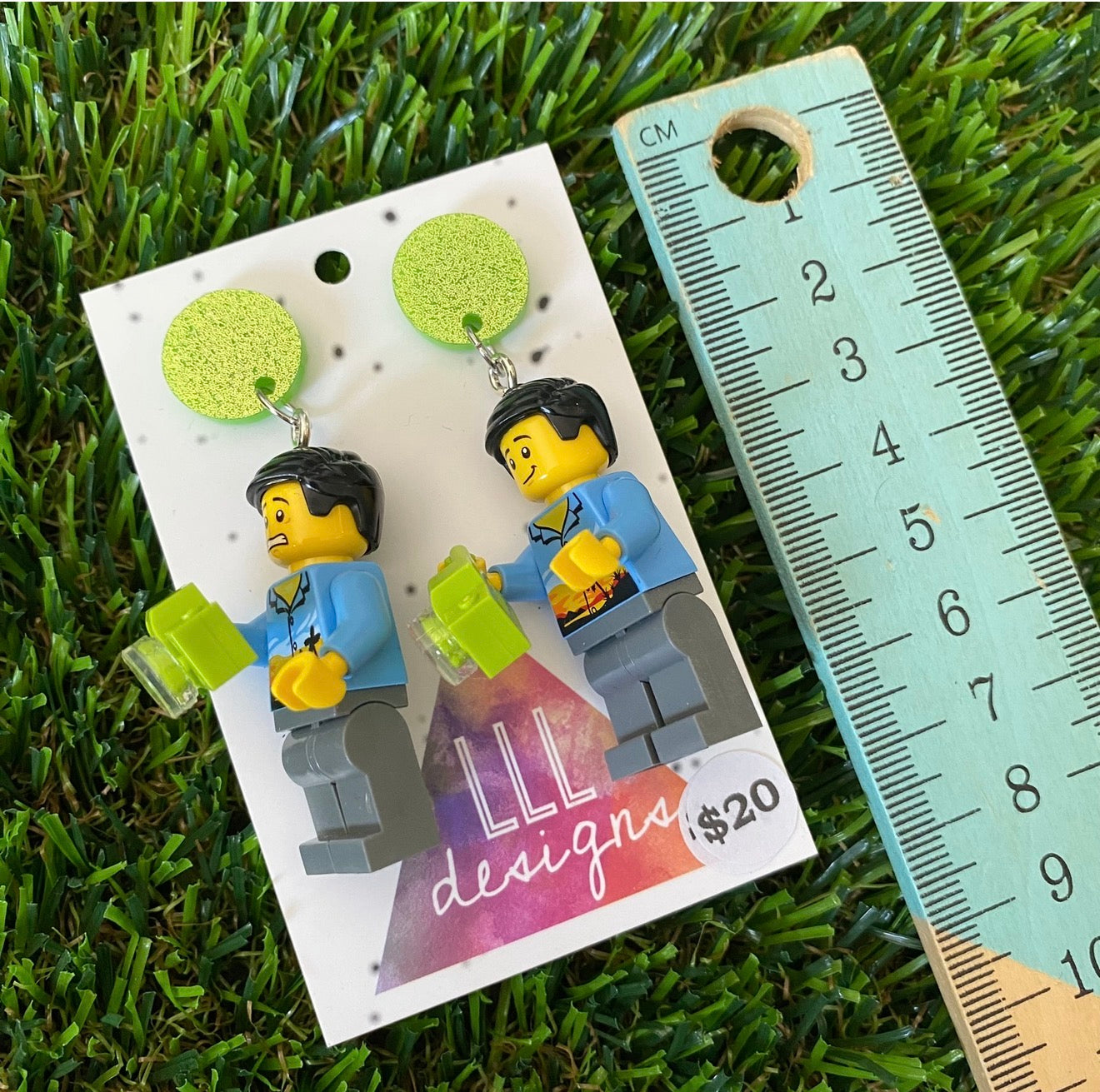 Tourist Man Brick Character With Camera - Featuring Green Glitter Acrylic Tops!