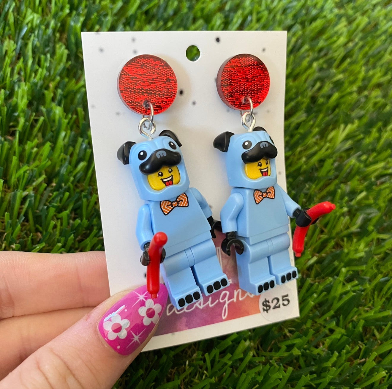 Blue Pug Dog Brick Character With Sausage - Featuring Red Mirror Tops!