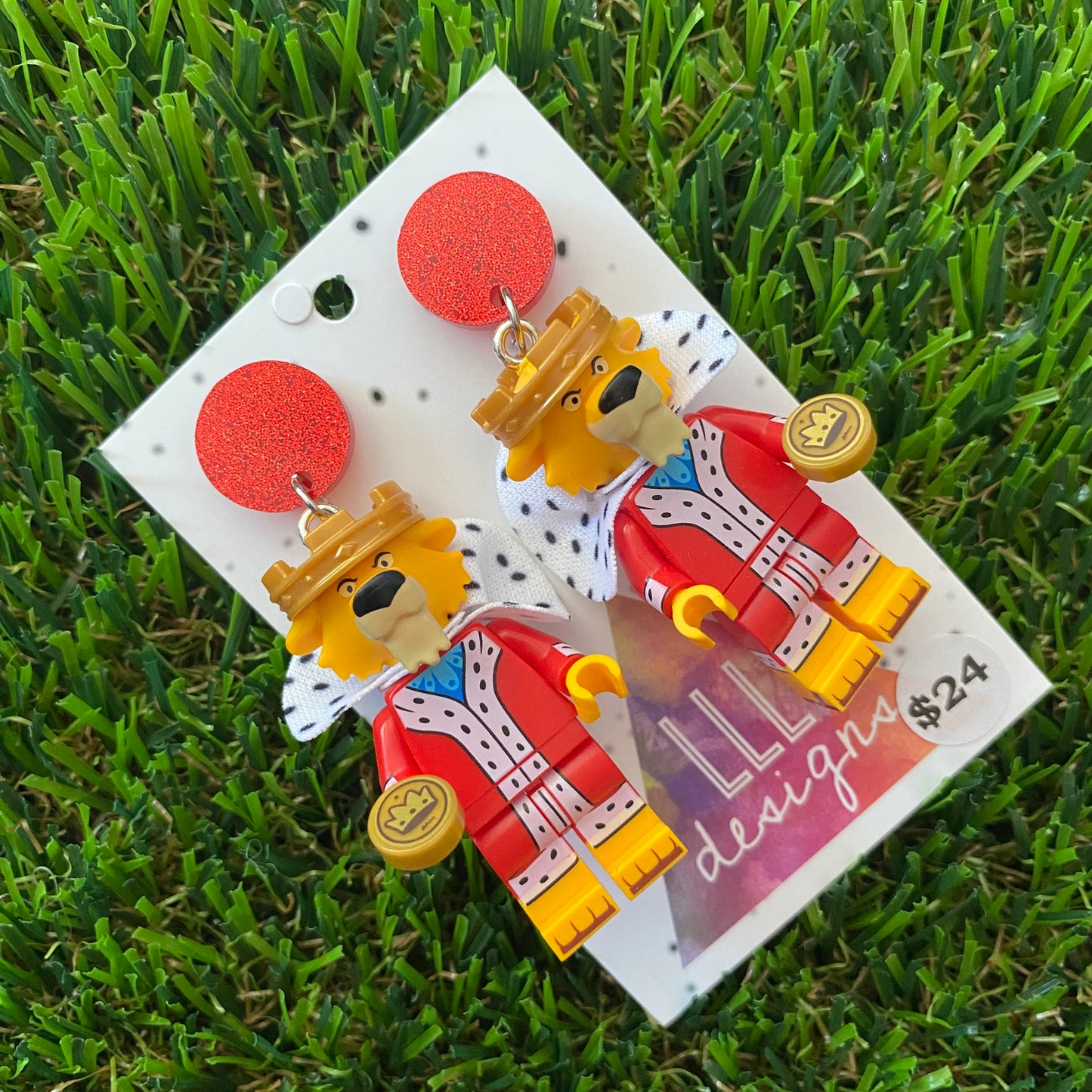 Royal Lion Brick Character Dangle Earrings - Featuring a Glittery Red Top and Gold Accessory!