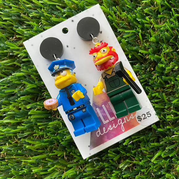 Cartoon Brick Character Duo Dangle Earrings - Featuring a Black Top! (3)