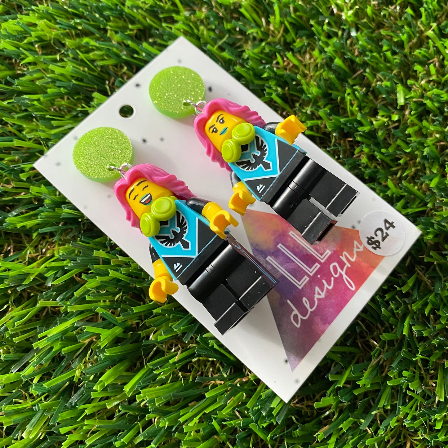 Pink Haired Gamer Brick Character Dangle Earrings - Featuring a Glitter Green Top!
