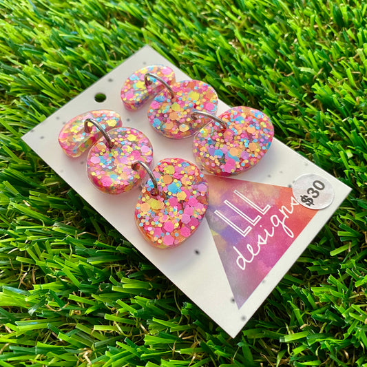 ON SALE!!!!!! Resin Earrings - Rainbow Confetti Pebble Dangles - Wilma Design!