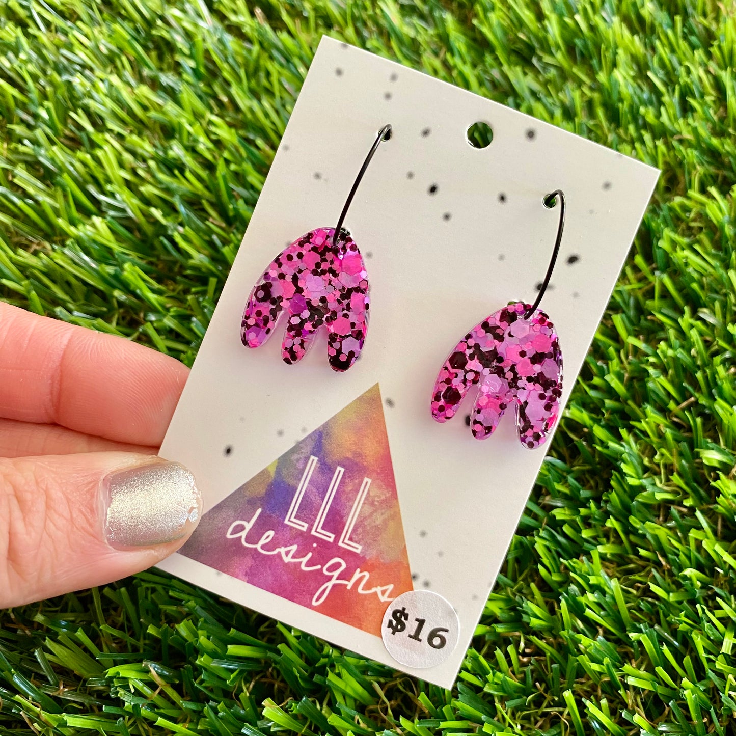 ON SALE!!!!!! Resin Earrings - Pink and Black Confetti Dangles - Fuchsia Dangles Featuring a Black Hoop!