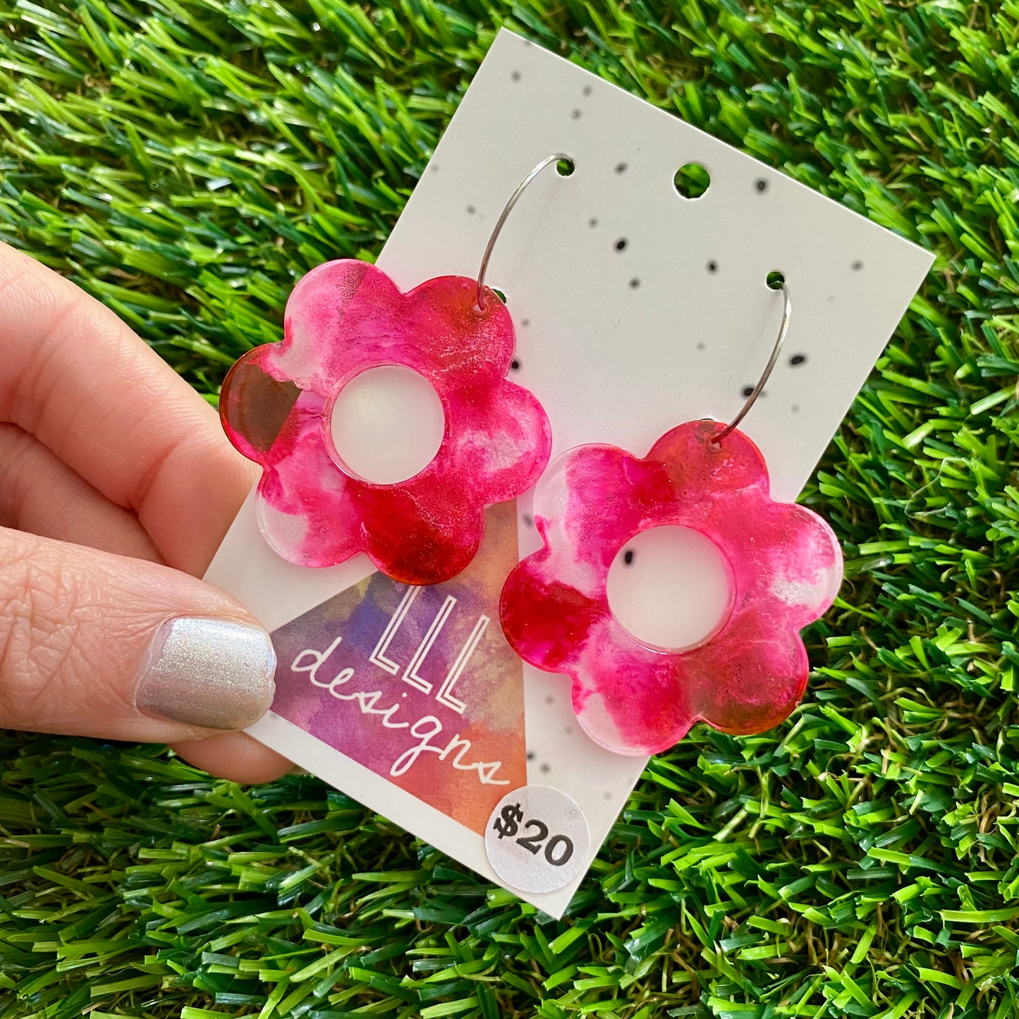 ON SALE!!!!!! Alcohol Ink Resin Earrings - Pink and White Daisies Featuring a Silver Hoop!