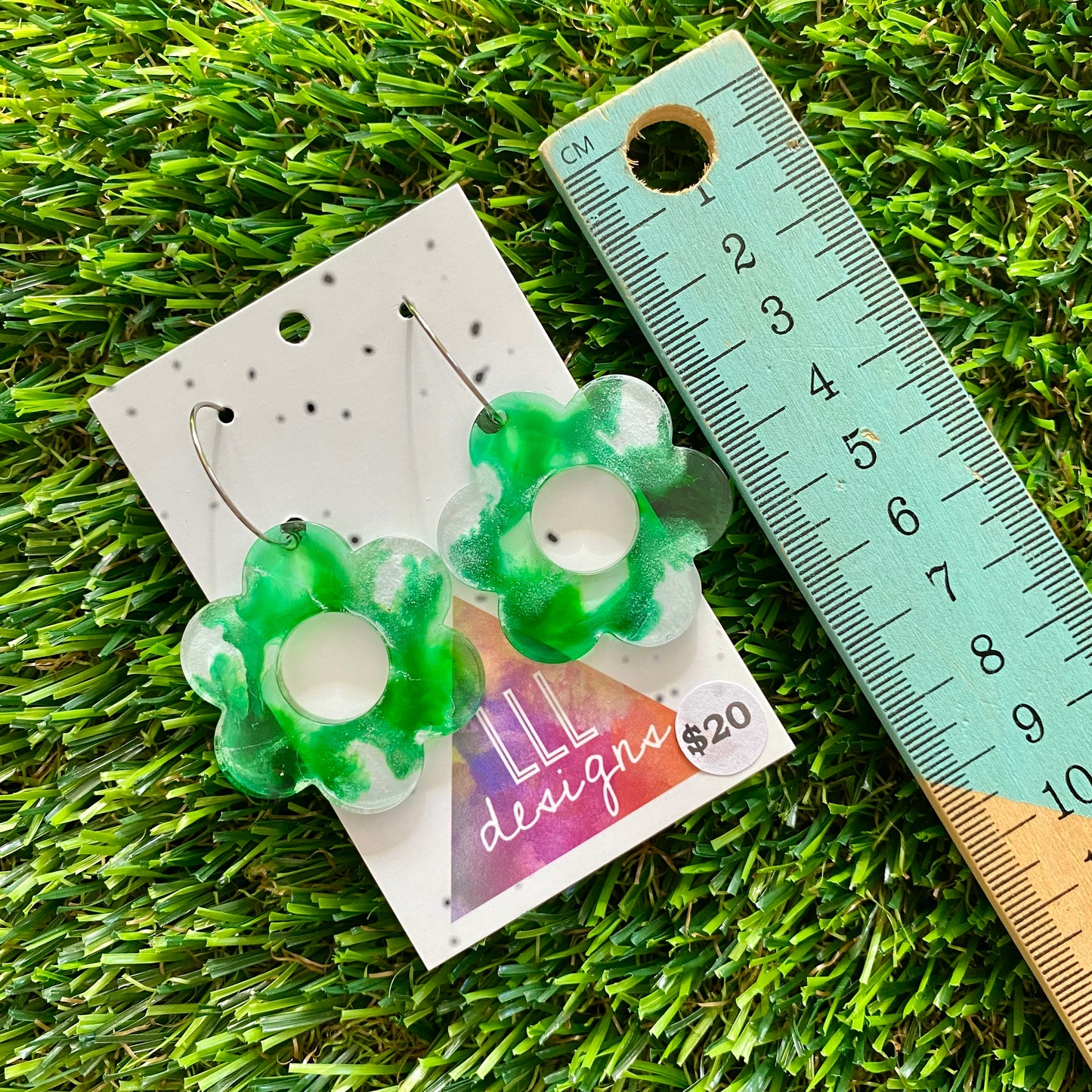 ON SALE!!!!!! Alcohol Ink Resin Earrings - Green and White Daisies Featuring a Silver Hoop!