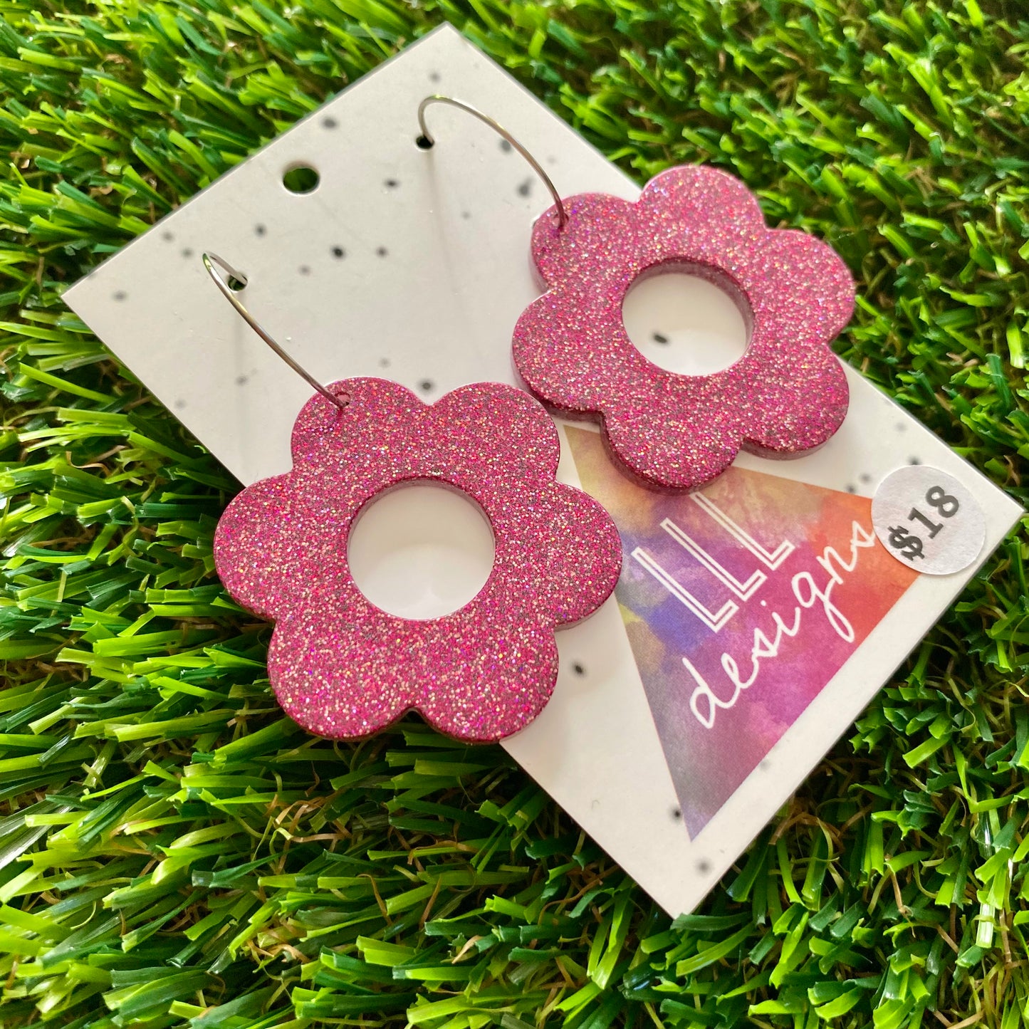 ON SALE!!!!!! Resin Earrings - Pink Glitter Daisies Featuring a Silver Hoop!