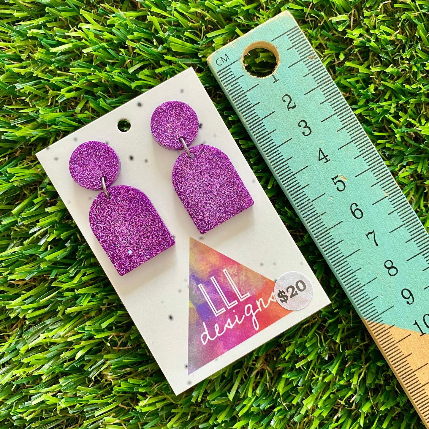 ON SALE!!!!!!  Resin Earrings - Glitter Purple Pearl Design!