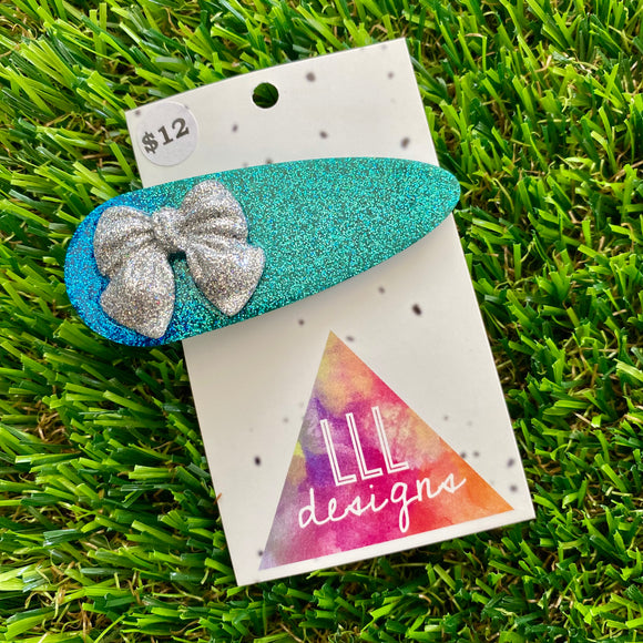 Handmade Resin Hair Clip - Glitter Two Tone Blue Hair Clip Featuring a Glitter Silver Bow!