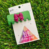 Handmade Resin Hair Clip - Glitter Green Comb Hair Clip Featuring a Pink Bow!