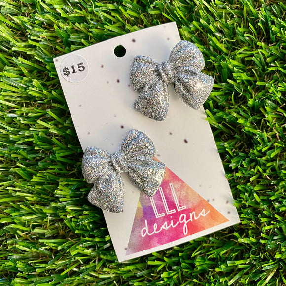 Handmade Resin Hair Clip - Glitter Silver - Medium Chunky Bow Hair Clip Pair!