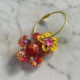 Resin Keyring / Bagtag - Yellow cable featuring pink & yellow daisy and large rainbow confetti flower! (1)