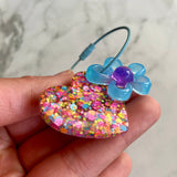 Resin Keyring / Bagtag - Light Blue cable featuring Purple & Blue Daisy and Rainbow Confetti Heart! (7)