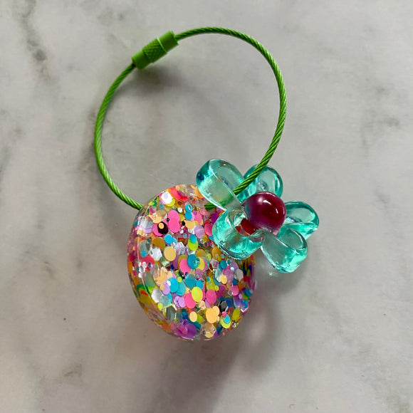 Resin Keyring / Bagtag - Light Green cable featuring Pink & Aqua Daisy and Rainbow Confetti Circle! (10)