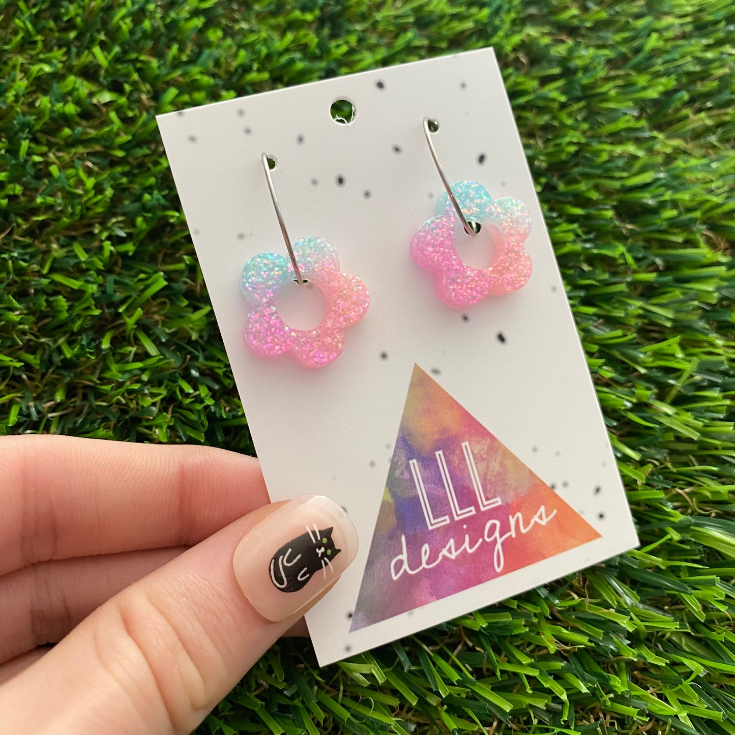 ON SALE!!!! Resin Earrings - Pastel Mini Daisy Featuring a Silver Hoop! (1)