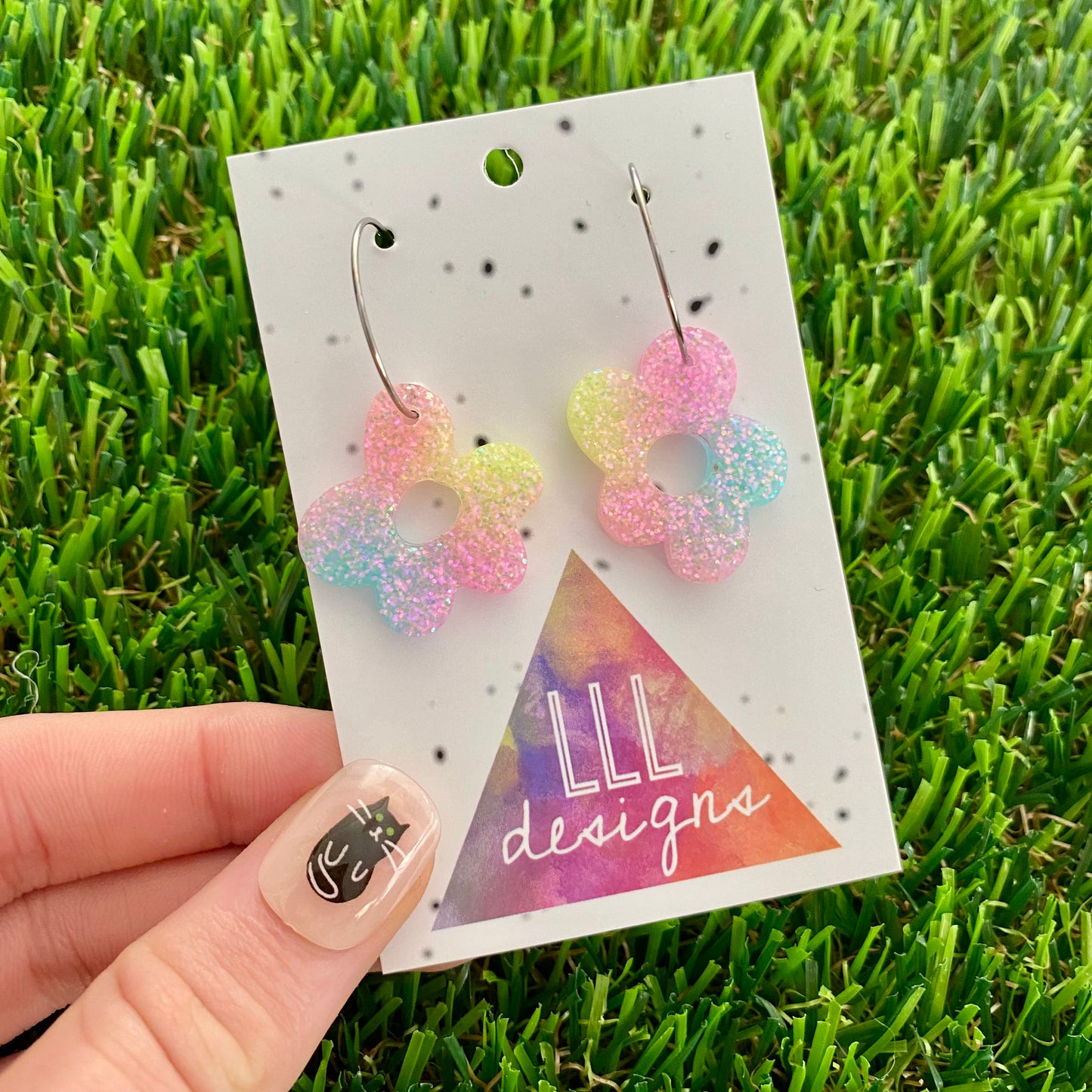 ON SALE!!!! Resin Earrings - Pastel Wonky Daisy Featuring a Silver Hoop! (1)