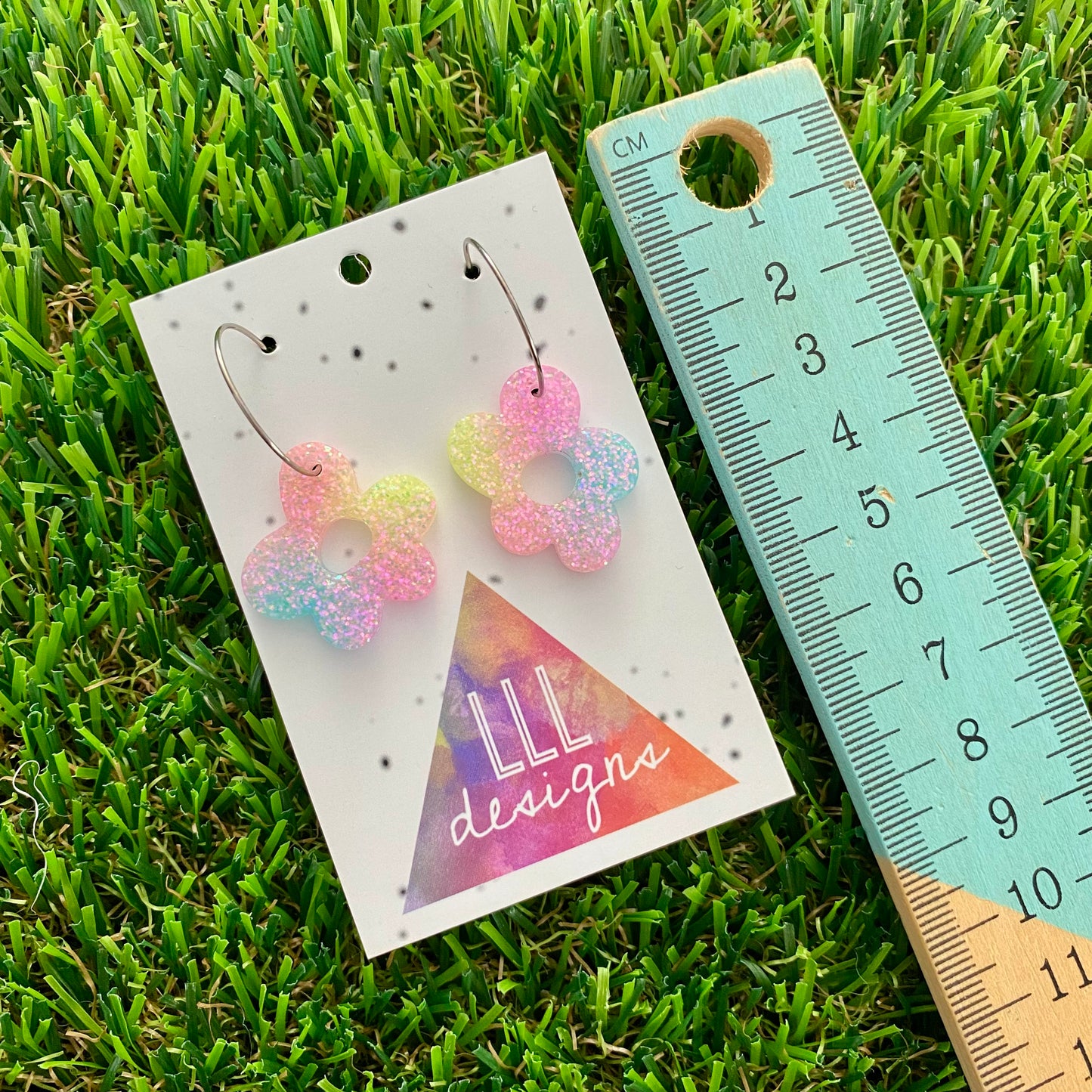 ON SALE!!!! Resin Earrings - Pastel Wonky Daisy Featuring a Silver Hoop! (1)