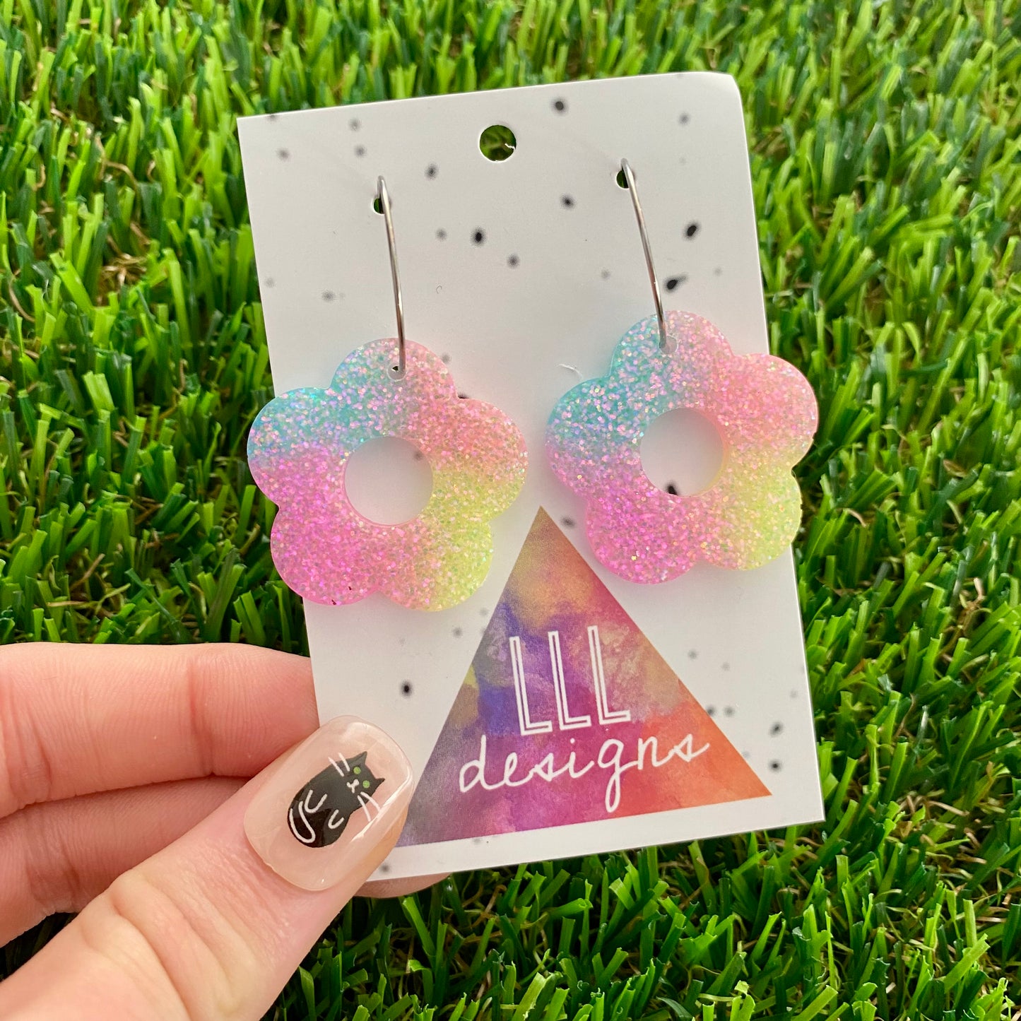 ON SALE!!!! Resin Earrings - Pastel Cut Out Daisy Featuring a Silver Hoop! (1)