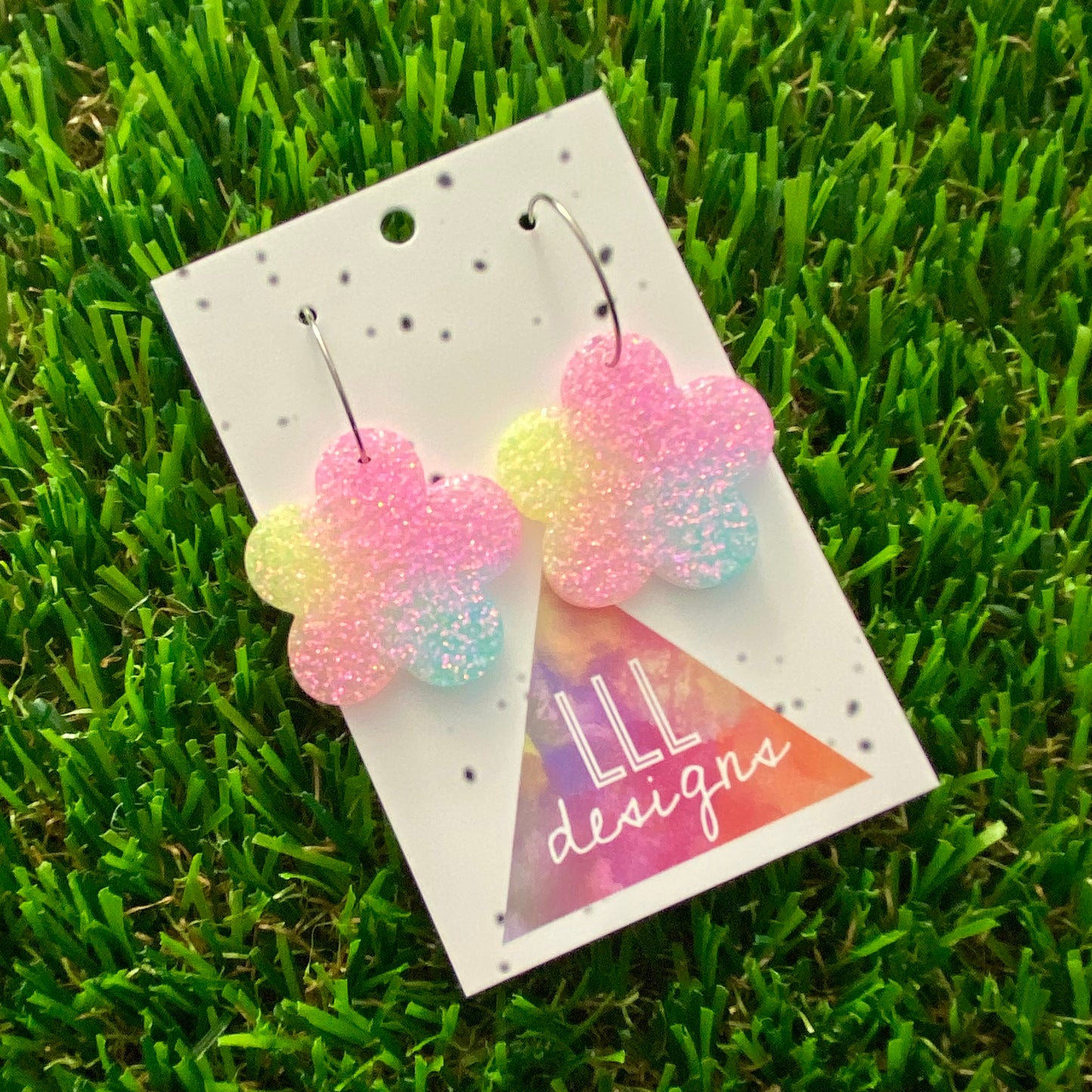 ON SALE!!!!! Resin Earrings - Pastel Solid Daisy Featuring a Silver Hoop! (1)