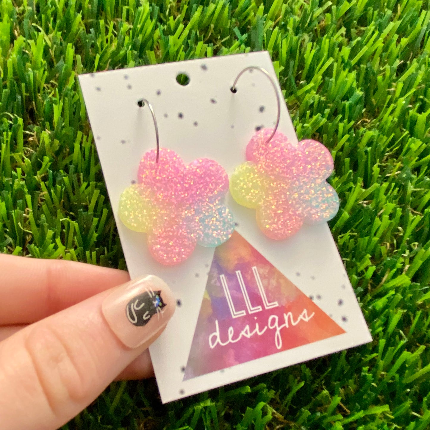 ON SALE!!!!! Resin Earrings - Pastel Solid Daisy Featuring a Silver Hoop! (1)
