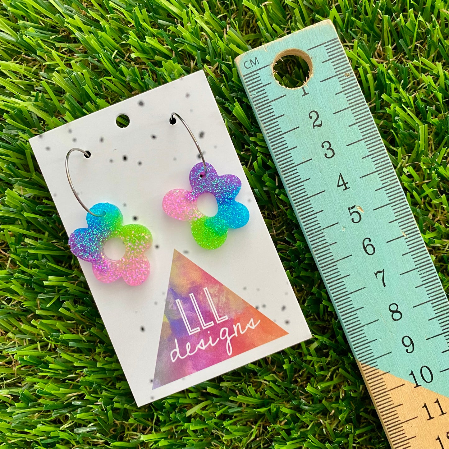 ON SALE!!!!!! Resin Earrings - Vibrant Wonky Daisy Featuring a Silver Hoop! (2)