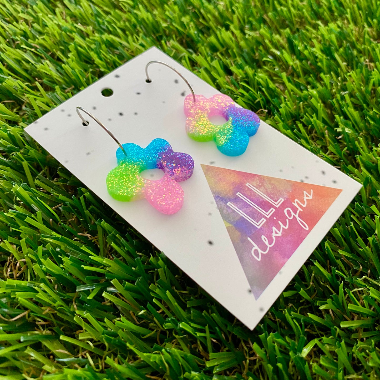 ON SALE!!!! Resin Earrings - Vibrant Wonky Daisy Featuring a Silver Hoop! (4)