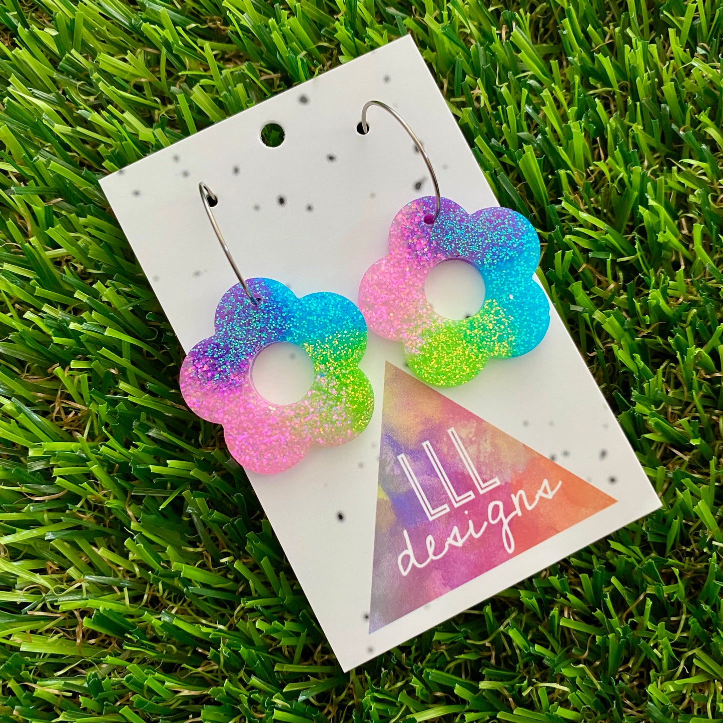 ON SALE!!!! Resin Earrings - Vibrant Cut Out Daisy Featuring a Silver Hoop! (1)