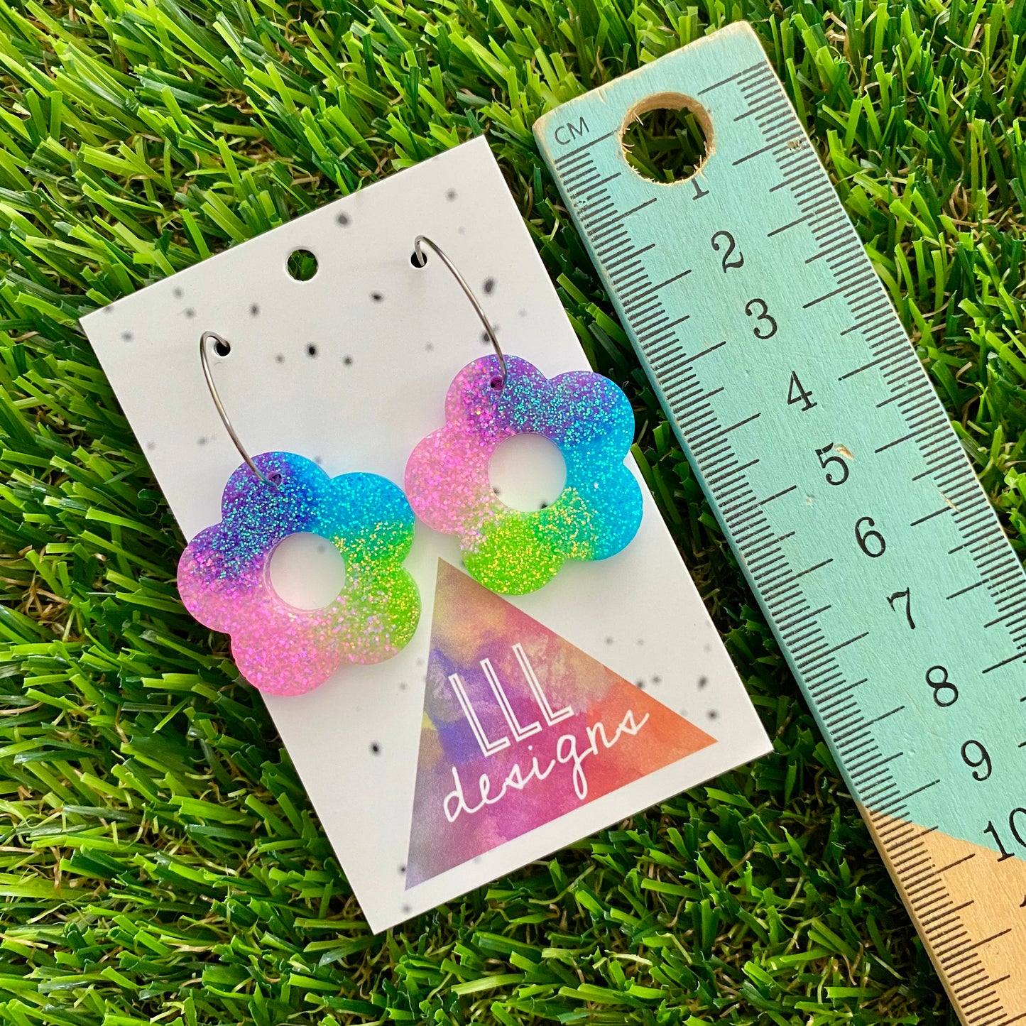 ON SALE!!!! Resin Earrings - Vibrant Cut Out Daisy Featuring a Silver Hoop! (1)