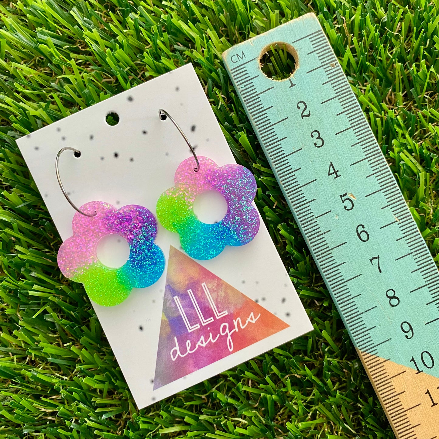 ON SALE!!!!! Resin Earrings - Vibrant Cut Out Daisy Featuring a Silver Hoop! (2)