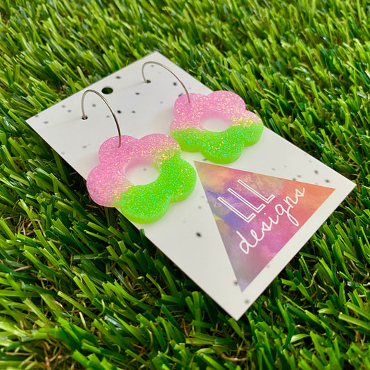 ON SALE!!! Resin Earrings - Vibrant Cut Out Daisy Featuring a Silver Hoop! (4)