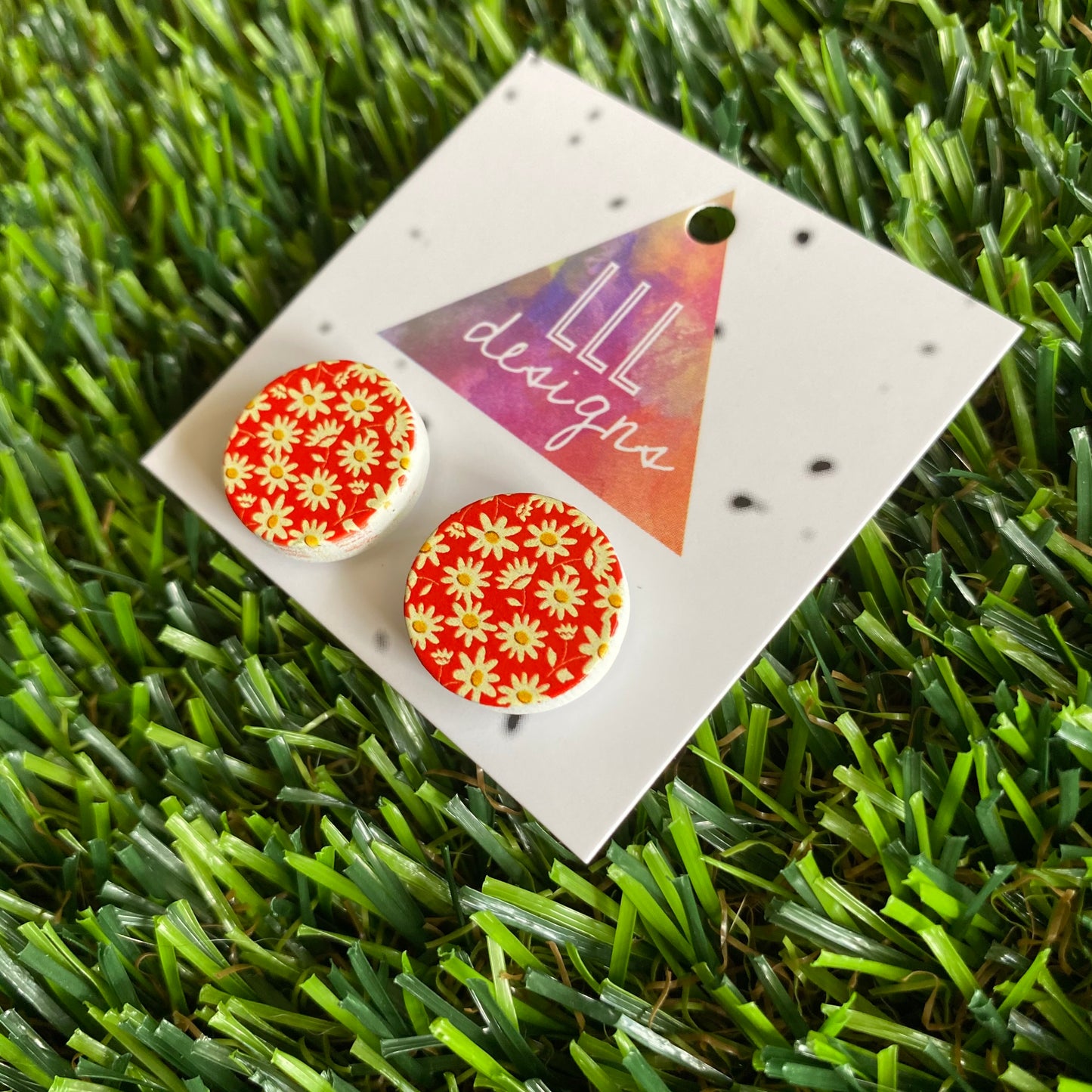 Darling Daisy Printed Timber Stud Earrings.