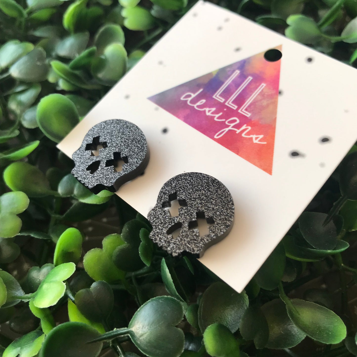 Skull Stud Earrings - Black Glitter Acrylic Earrings.