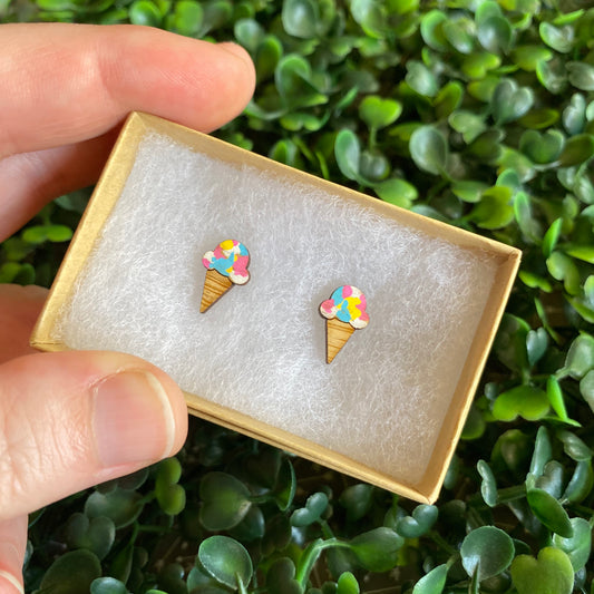 Ice Cream Cone Earrings. Rainbow Ice Cream Earrings. Strawberry Ice Cream Earrings. Ice Cream Love. I love Ice Cream. Hand Painted Earrings.