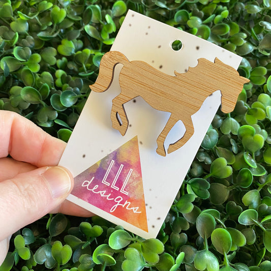 Horse Brooch. Stunningly Cut Bamboo Horse Brooch. The Perfect Colour to complement any outfit.