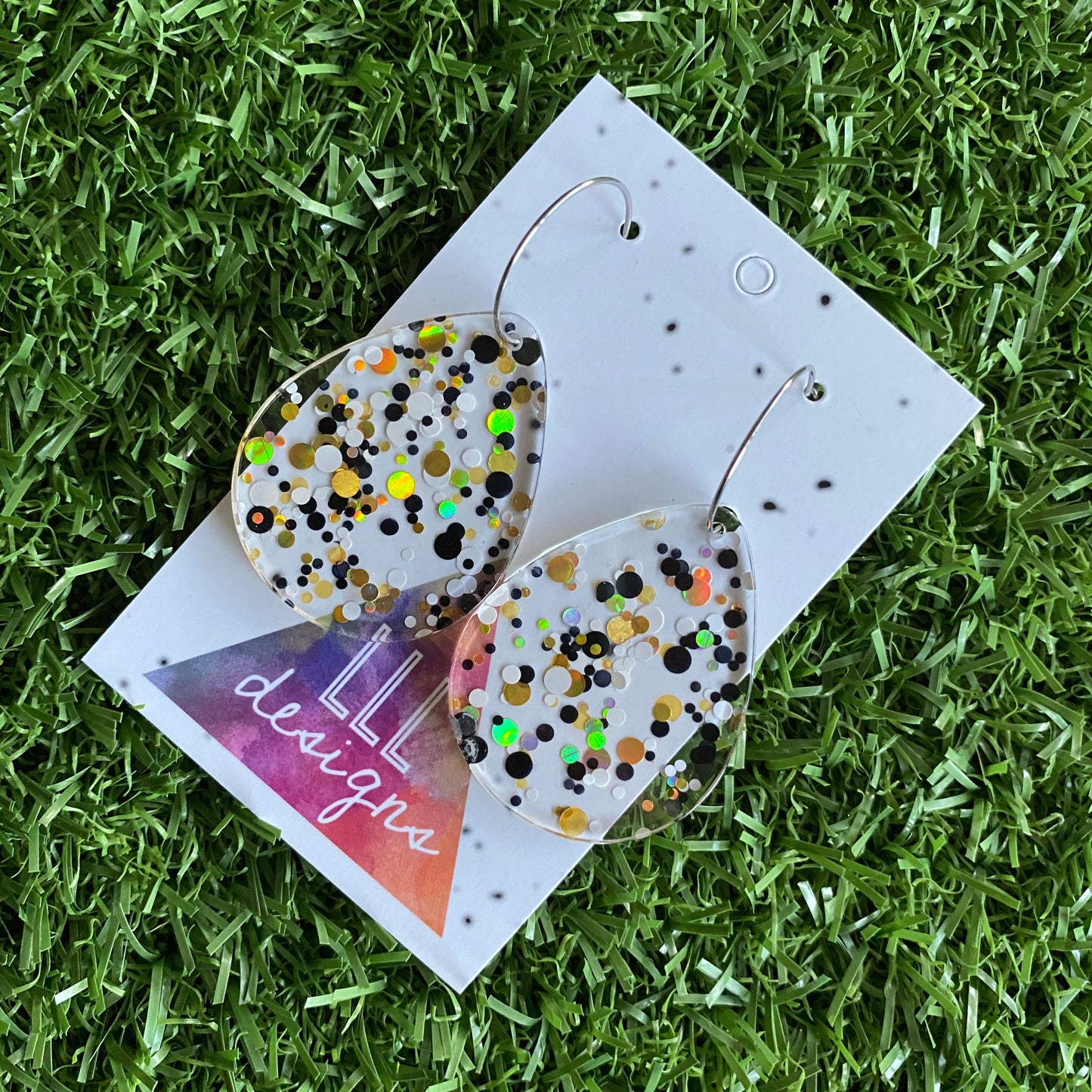 Stunning Clear Tear Drops featuring Polka Dot Confetti Scattered Throughout. Creating a beautiful visual effect. (Blk/White/Gold)