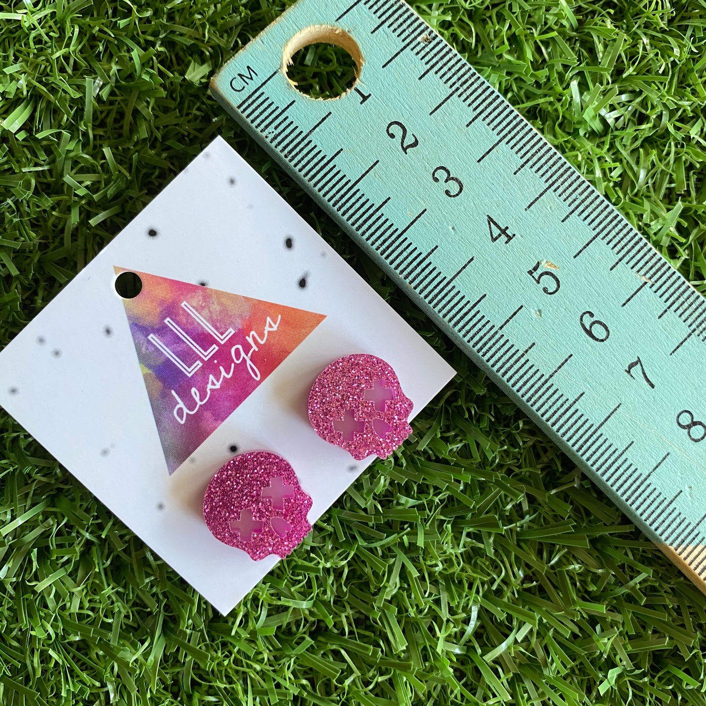 Pink Skull Stud Earrings - Glitter Pink Acrylic Skull Earrings.
