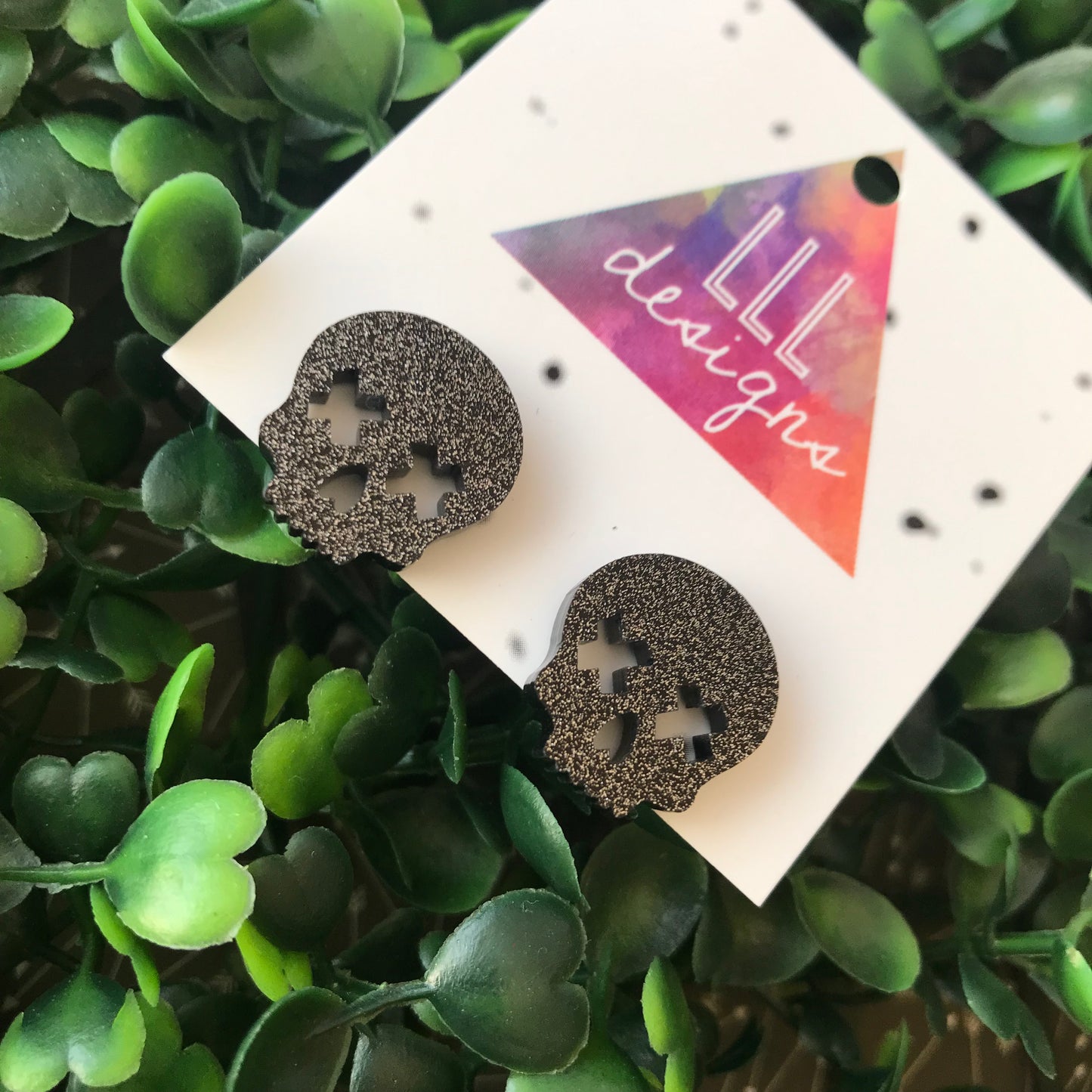 Skull Stud Earrings - Black Glitter Acrylic Earrings.