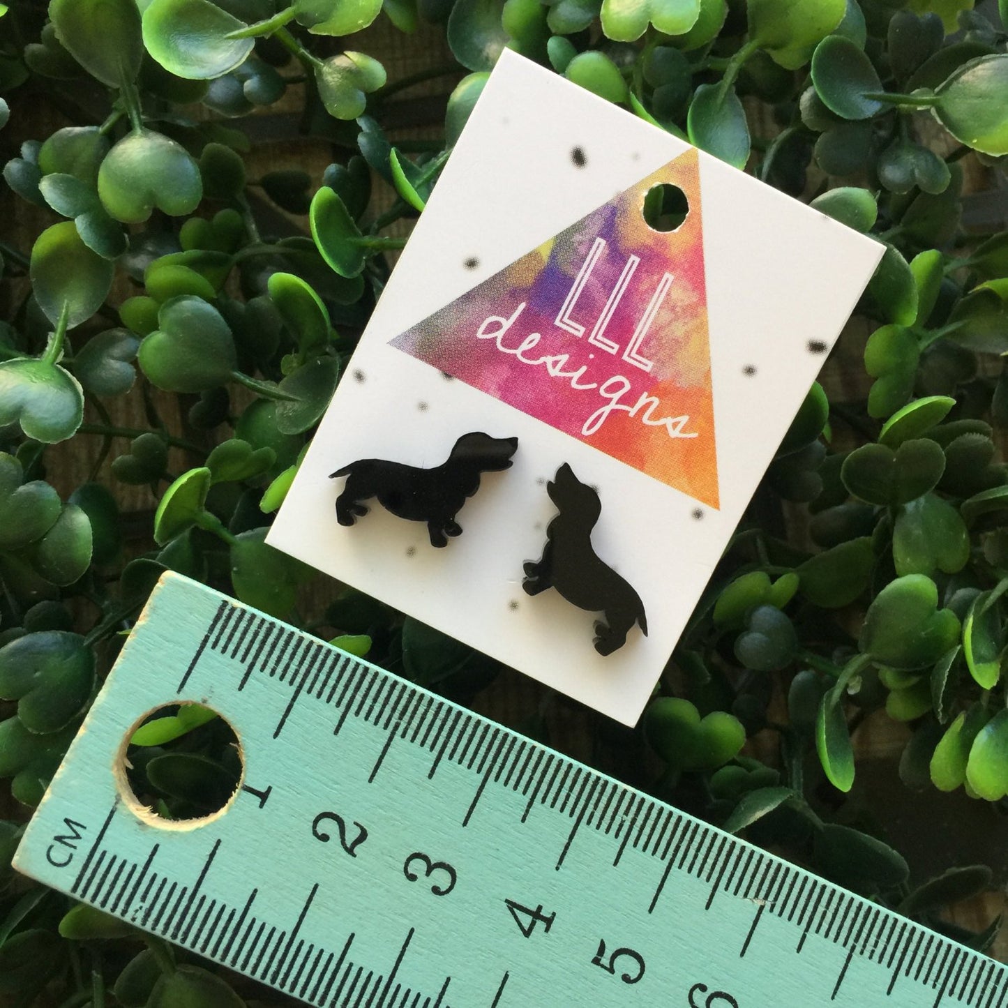 Super Cute Dachshund Studs / Earrings. Puppy love. Sausage Dog love. Dachshunds rock. Dachshunds Rule. Laser Cut Earrings. Handmade Studs.